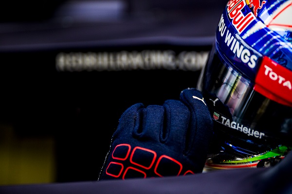tag heuer red bull