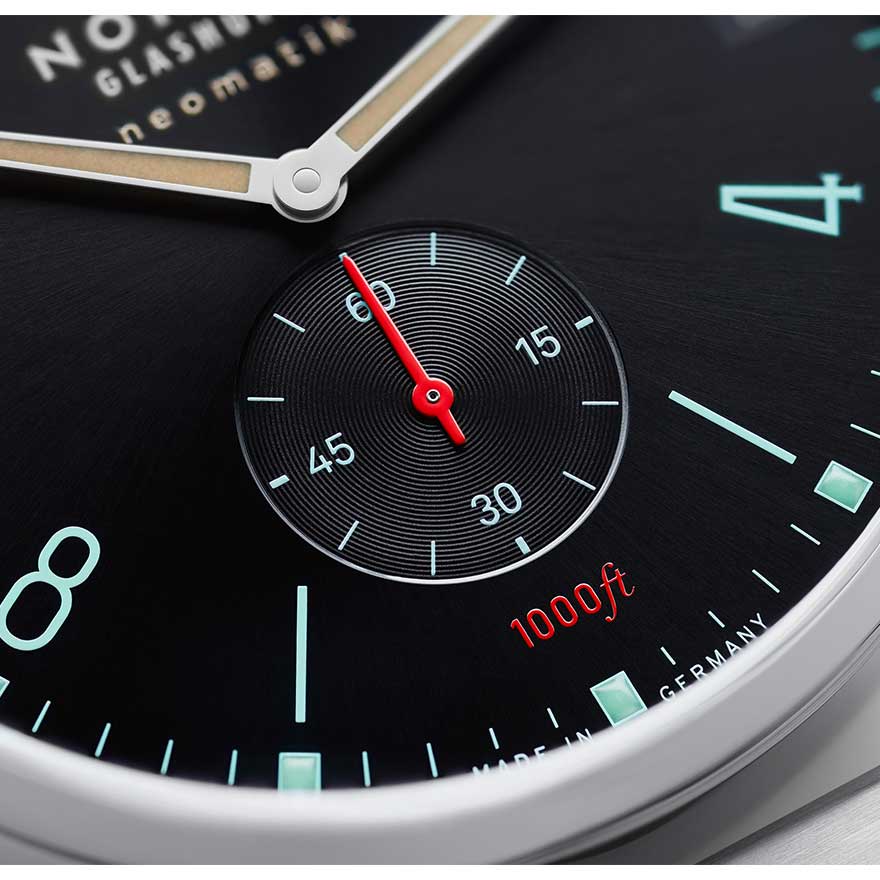 nomos tangente sport neomatik 42