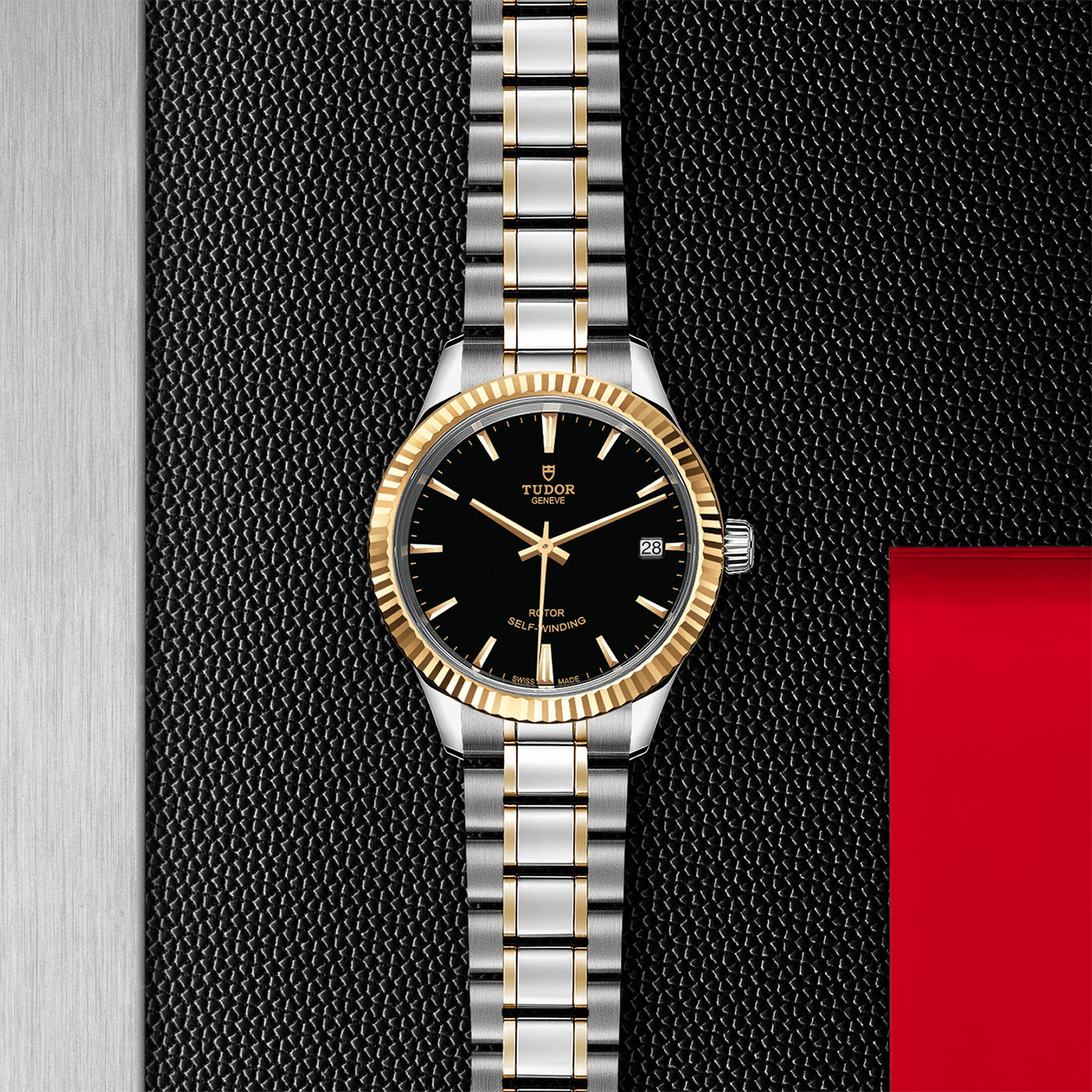 Tudor Style M12313-0005