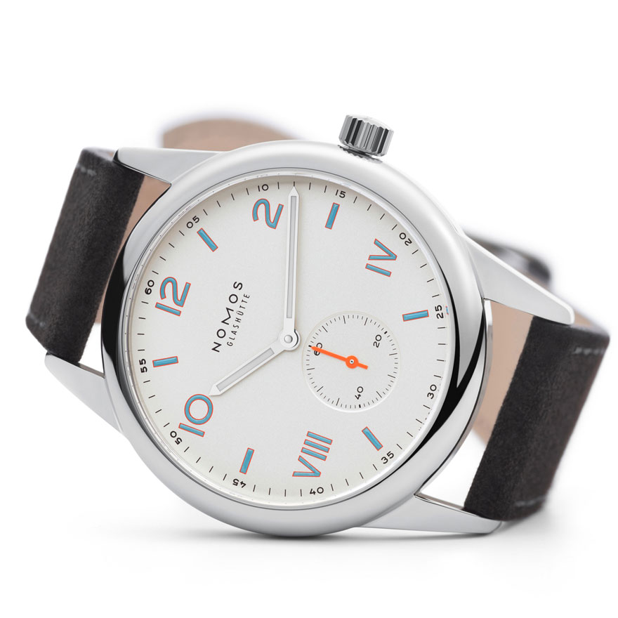 nomos 737