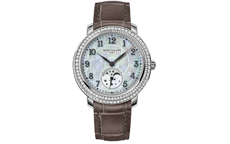 Patek Philippe Geneve Complications 4968G-010 Maunal winding White gold case Crocodile skin bracelet Ladies' watch Sapphire glass Mother of Pearl dial Arabic numerals Patek Philippe Geneve Complications 4968G-010 Maunal winding White gold case Crocodile skin bracelet Ladies' watch Sapphire glass Mother of Pearl dial Arabic numerals