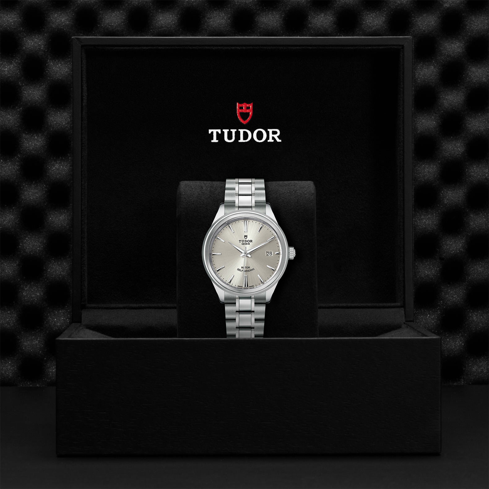 tudor style 38mm fluted bezel