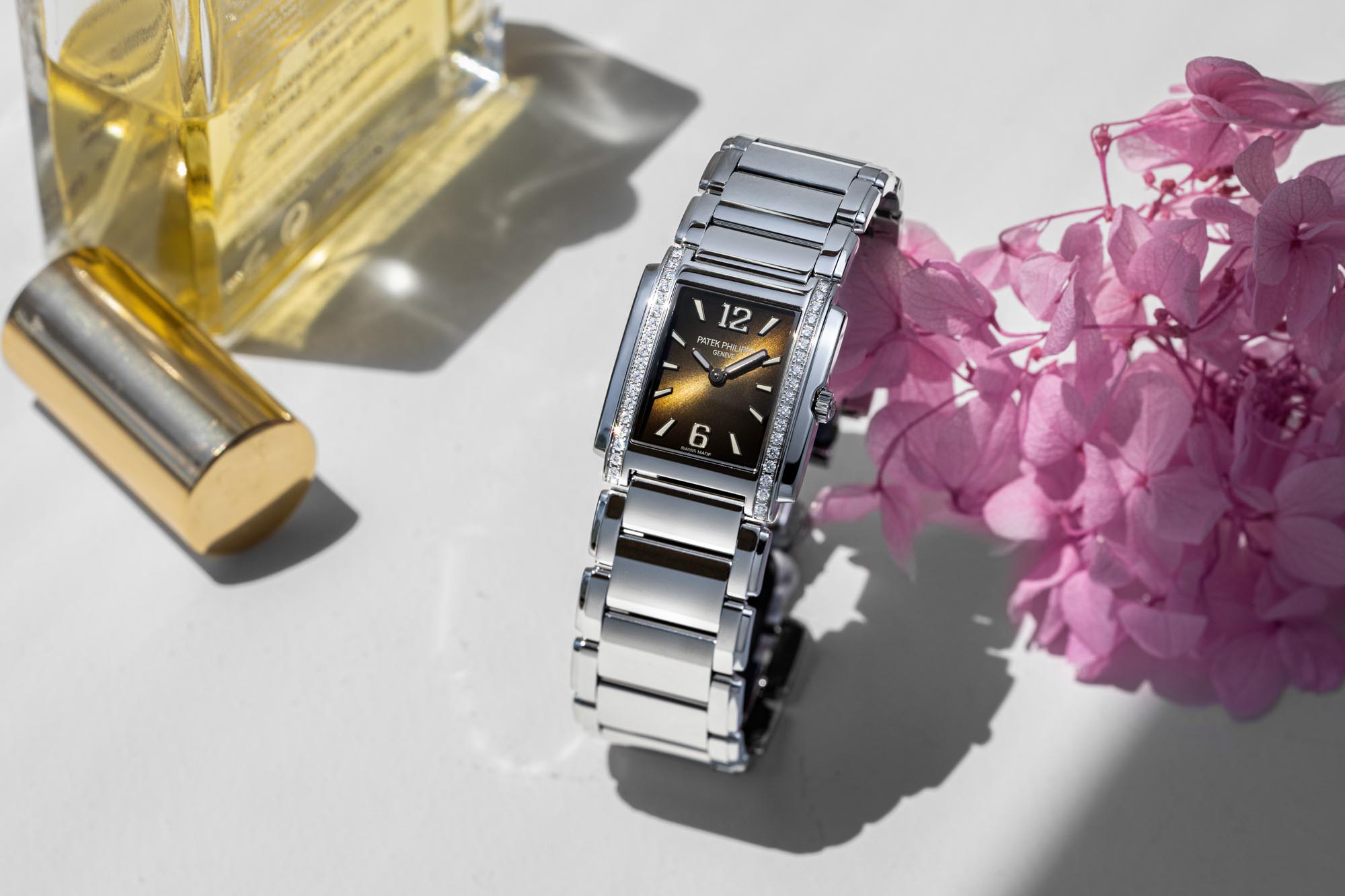 Patek Philippe Twenty~4 Ref. 4910/1200A-010