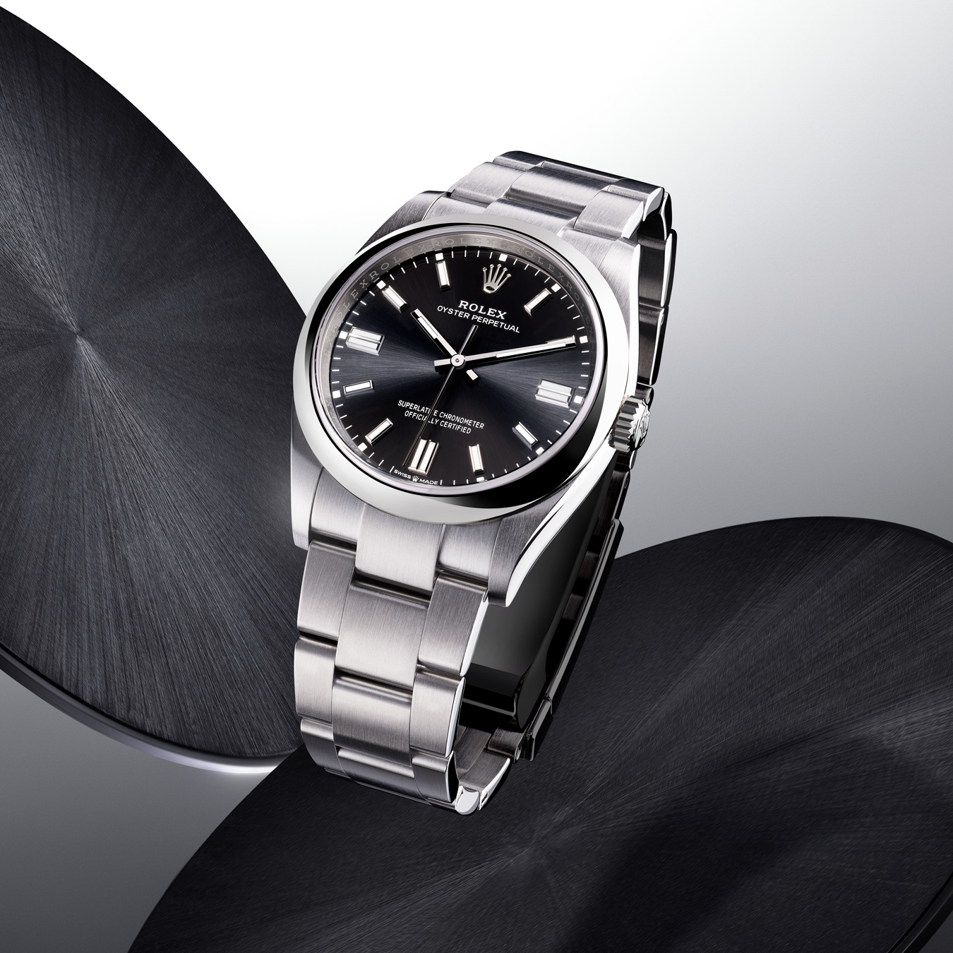 Rolex Oyster Perpetual M124300-0002 in Oystersteel with black dial